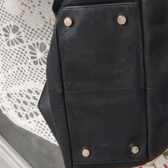 Danier Purse - Picture 12 of 14